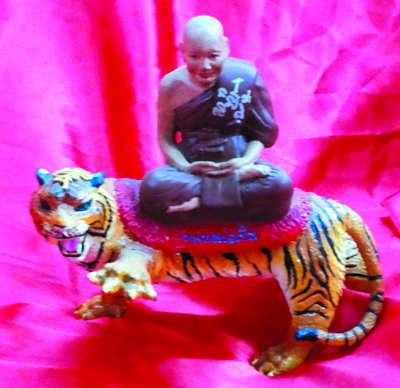 LP Pern - Sit on Sitting Tiger ( Color ) - LP Sama